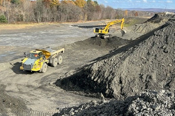 Excavator loading 40 ton haul truck